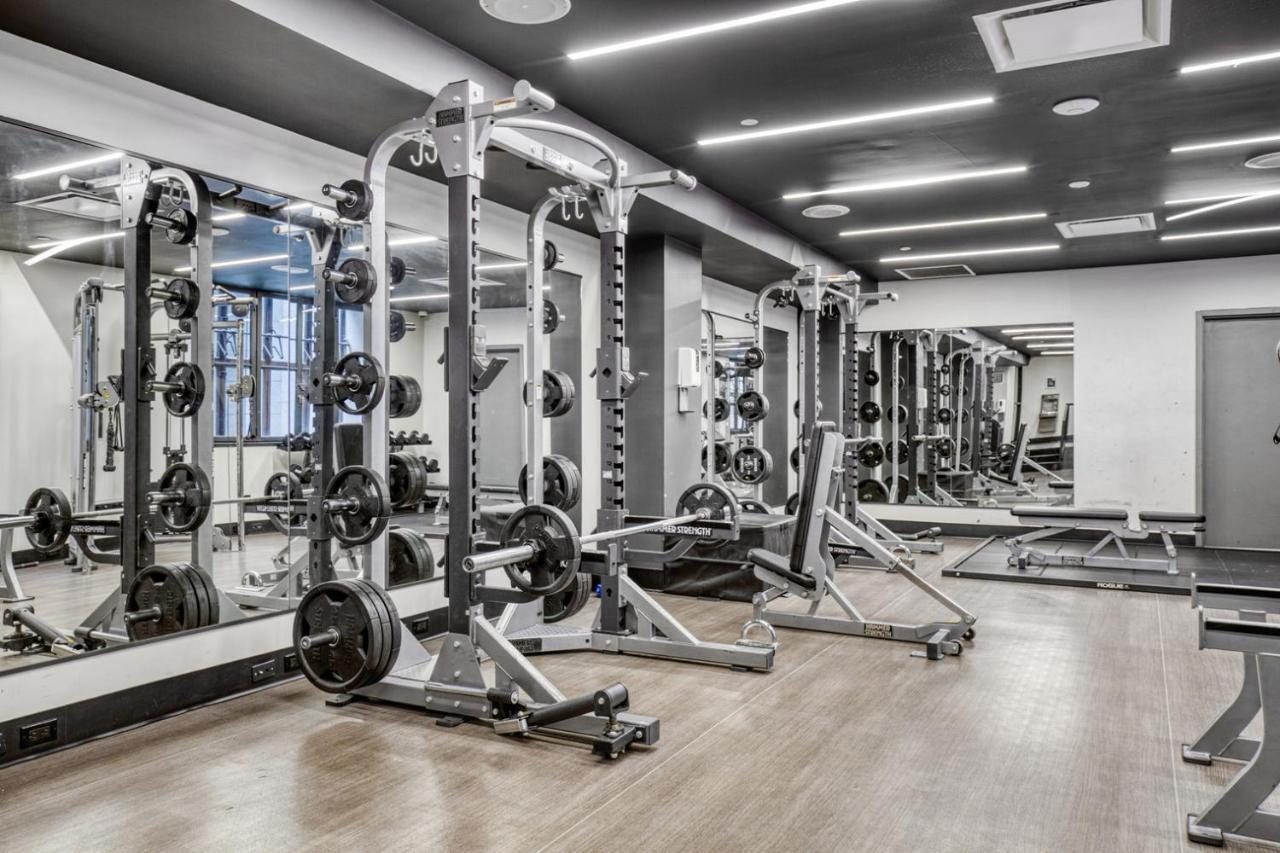 St 1br Wspeakeasy Doorman Gym Nyc-225 Apartment *