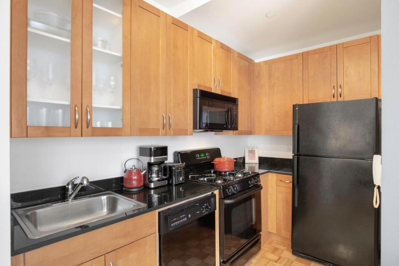 Fidi 1br W Residents Bar Golf Simulator Gym Nyc-270 *