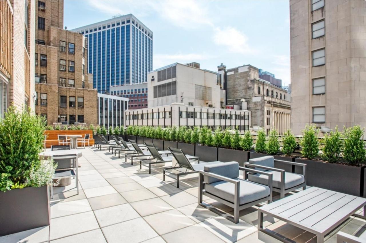 Fidi 1br W Residents Bar Golf Simulator Gym Nyc-270 New York