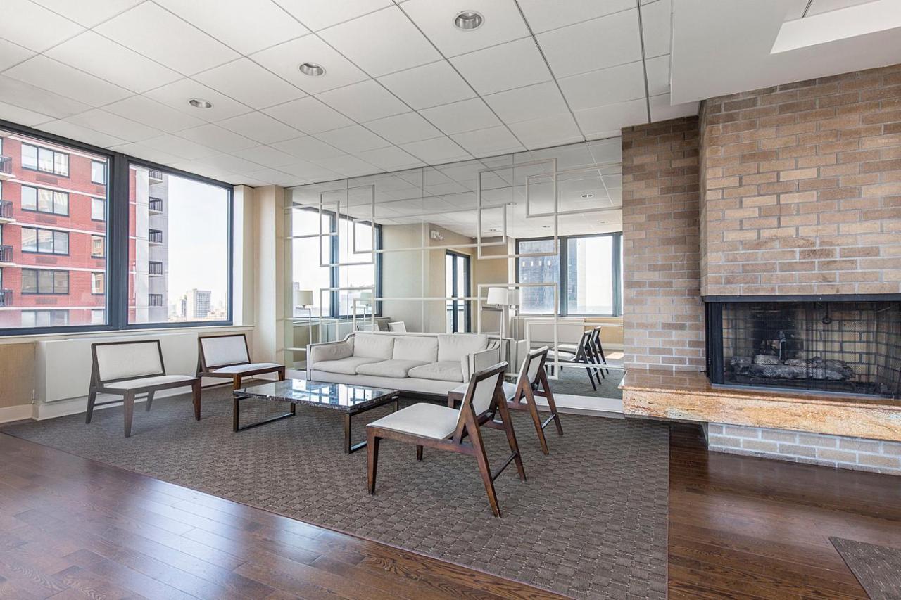 Murray Hill 1br W Doorman Gym Pool Parking Nyc-583 Apartment *