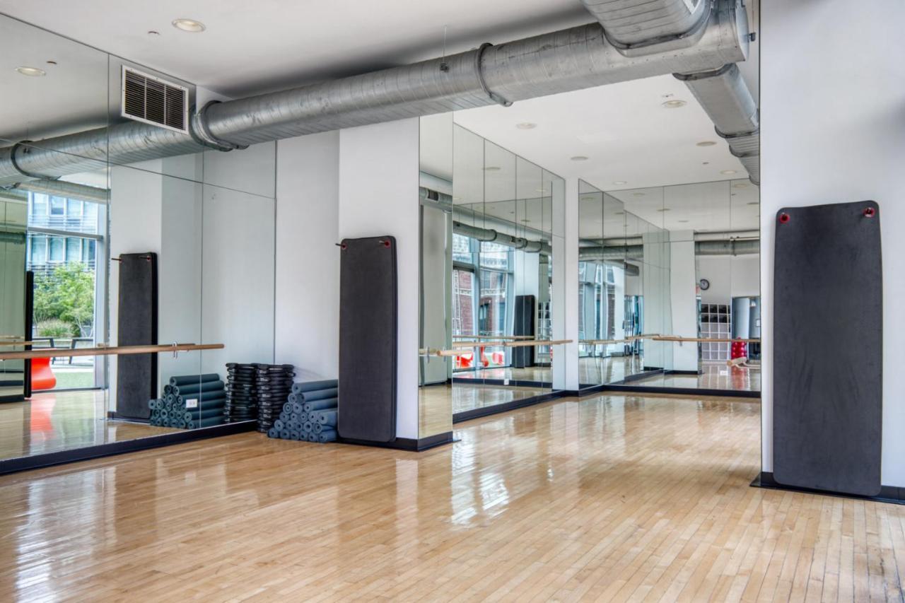 Apartment Hells Kitchen 2br W Doorman Nr Park Nyc-522 *