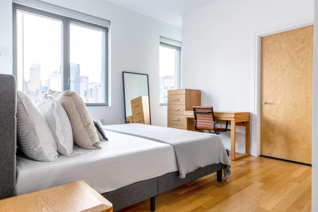 Apartment Hells Kitchen 2br W Doorman Nr Park Nyc-522 New York
