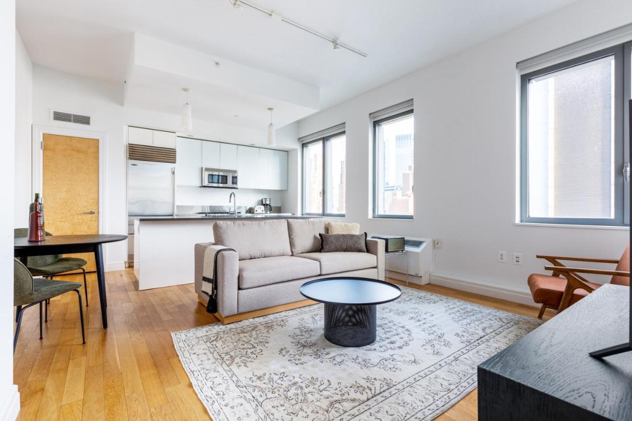 Hells Kitchen 2br W Doorman Nr Park Nyc-522