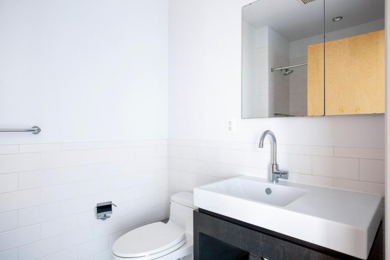 Apartment Hells Kitchen 2br W Doorman Nr Park Nyc-522 *
