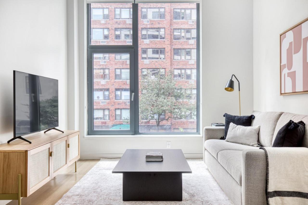 Apartment Ues 1br W Doorman Gym Nr Carl Schurz Park Nyc-642 New York