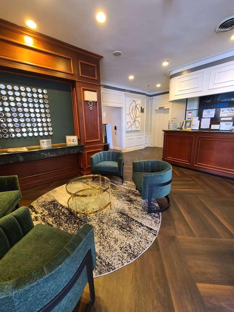 Western Queens Gold Coast Hotel New York