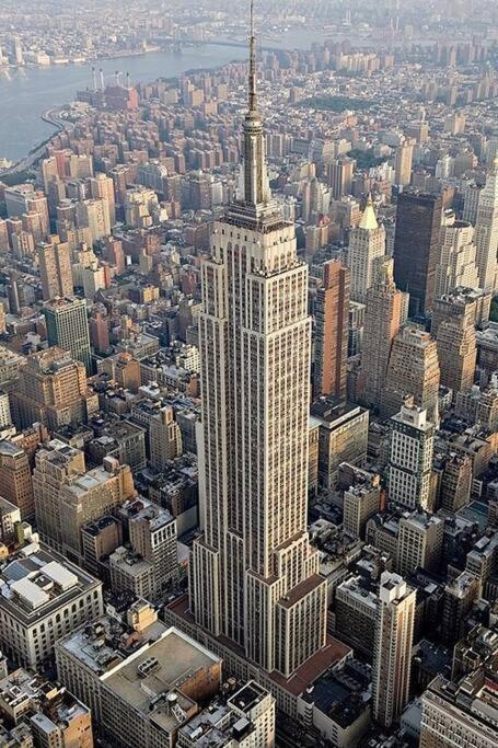 Apartment Stunning By Time Square & Hudson Yards *