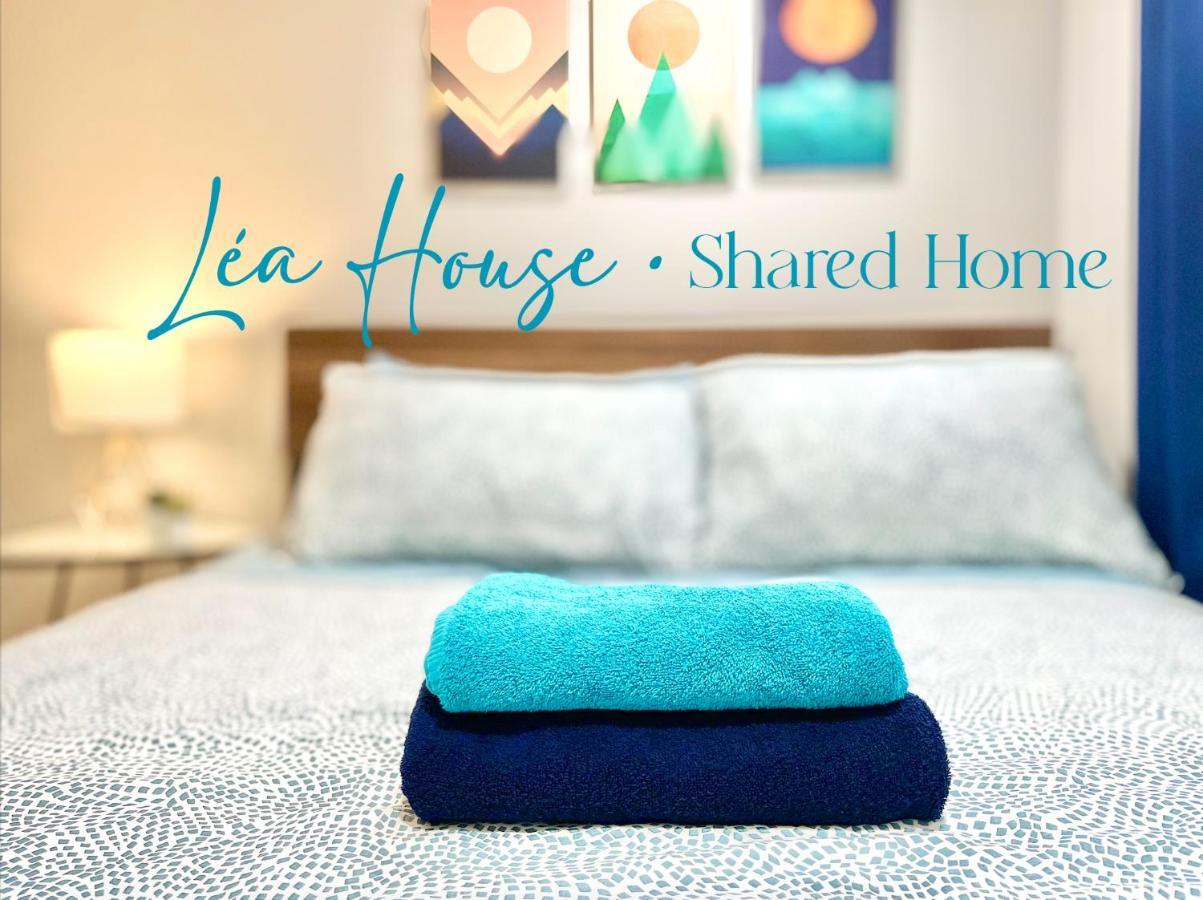 Homestay Lea House *