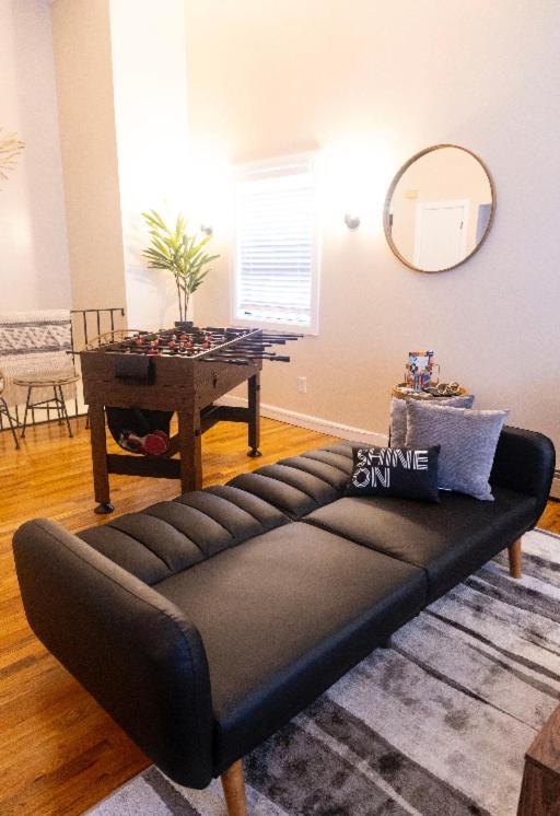 Chic Modern 2 Bed Apt Close To Jfk Apartment
