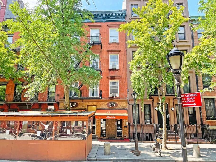 Midtown - Walking Distance To Times Square Apartment