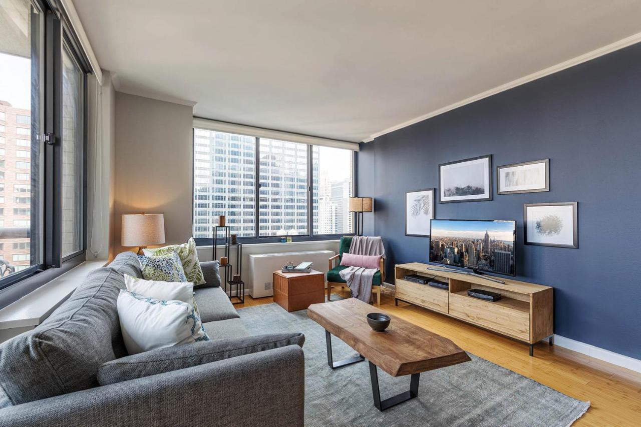 1br Nr Broadway W Indoor Pool Doorman Nyc-14 Apartment