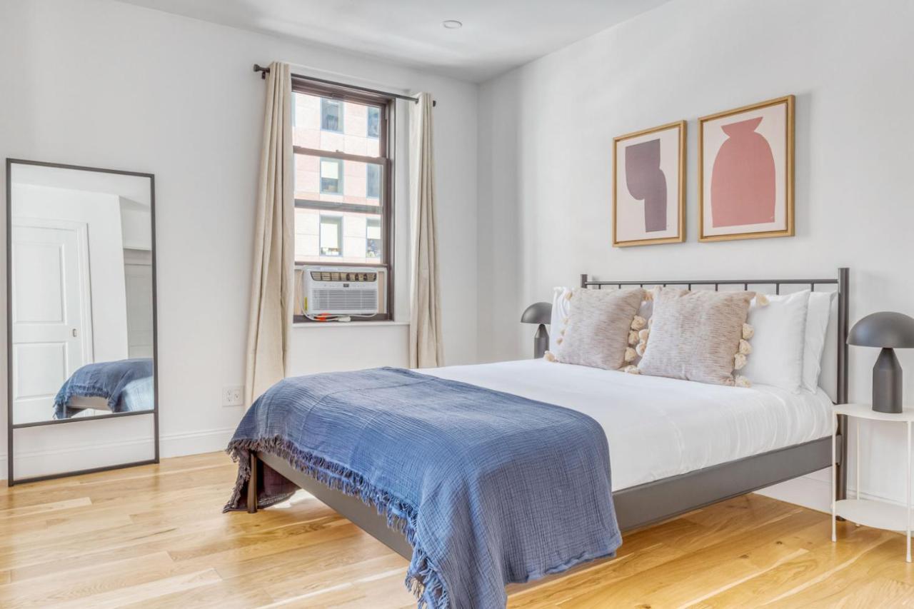 Midtown 2br W Doorman Wd Nr Grand Nyc-775 Apartment *