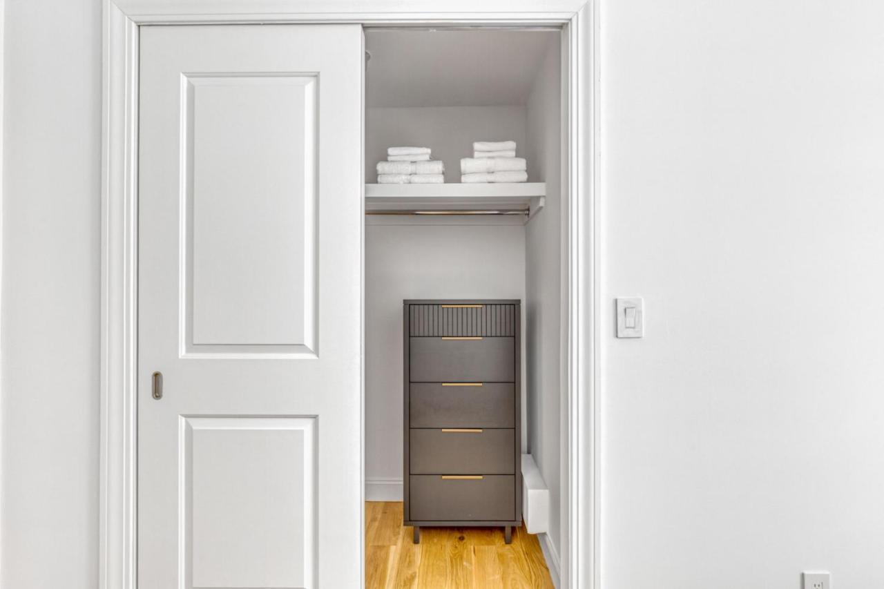 Midtown 2br W Doorman Wd Nr Grand Nyc-775 * New York