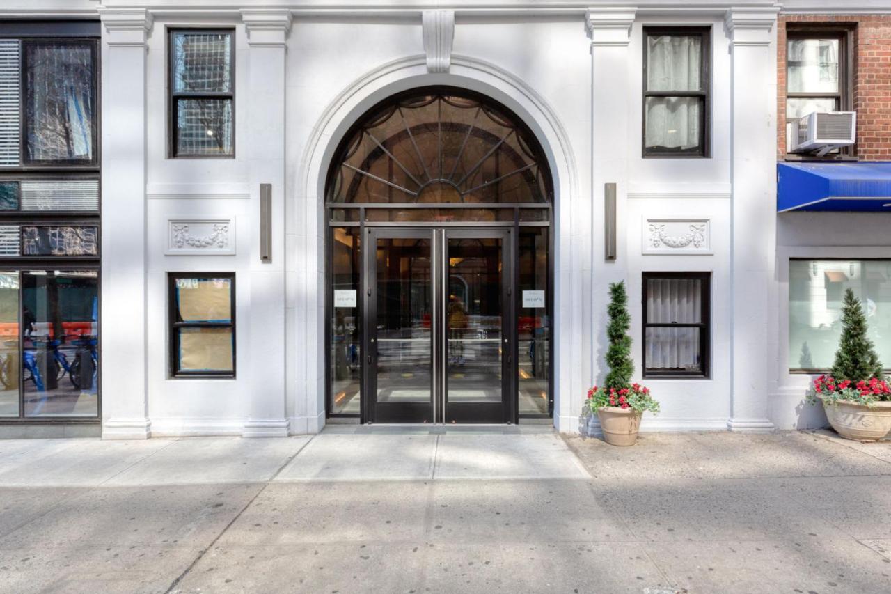 Midtown 2br W Doorman Wd Nr Grand Nyc-775 * New York