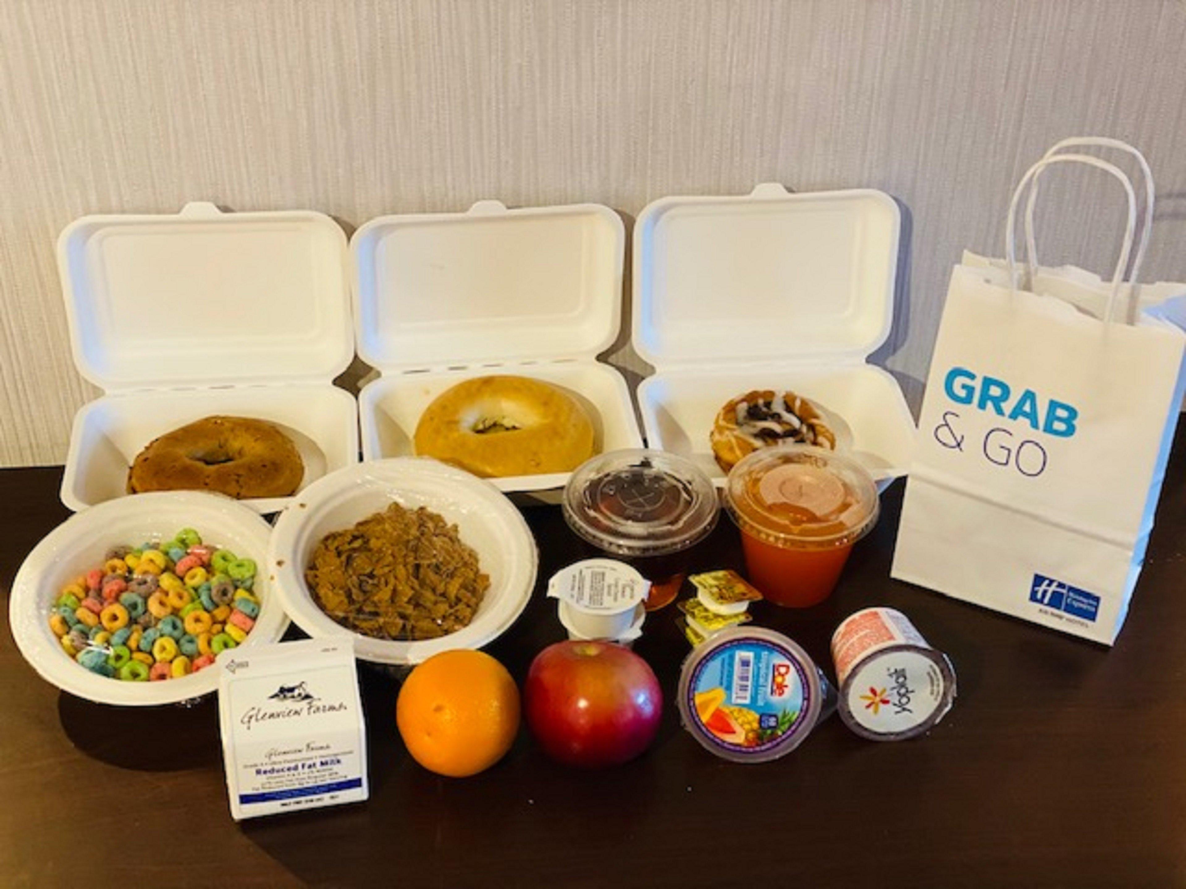Express Maspeth By Ihg Hotel 2*