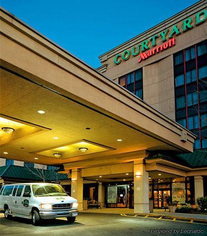 Courtyard By Marriott Laguardia Airport Hotel New York