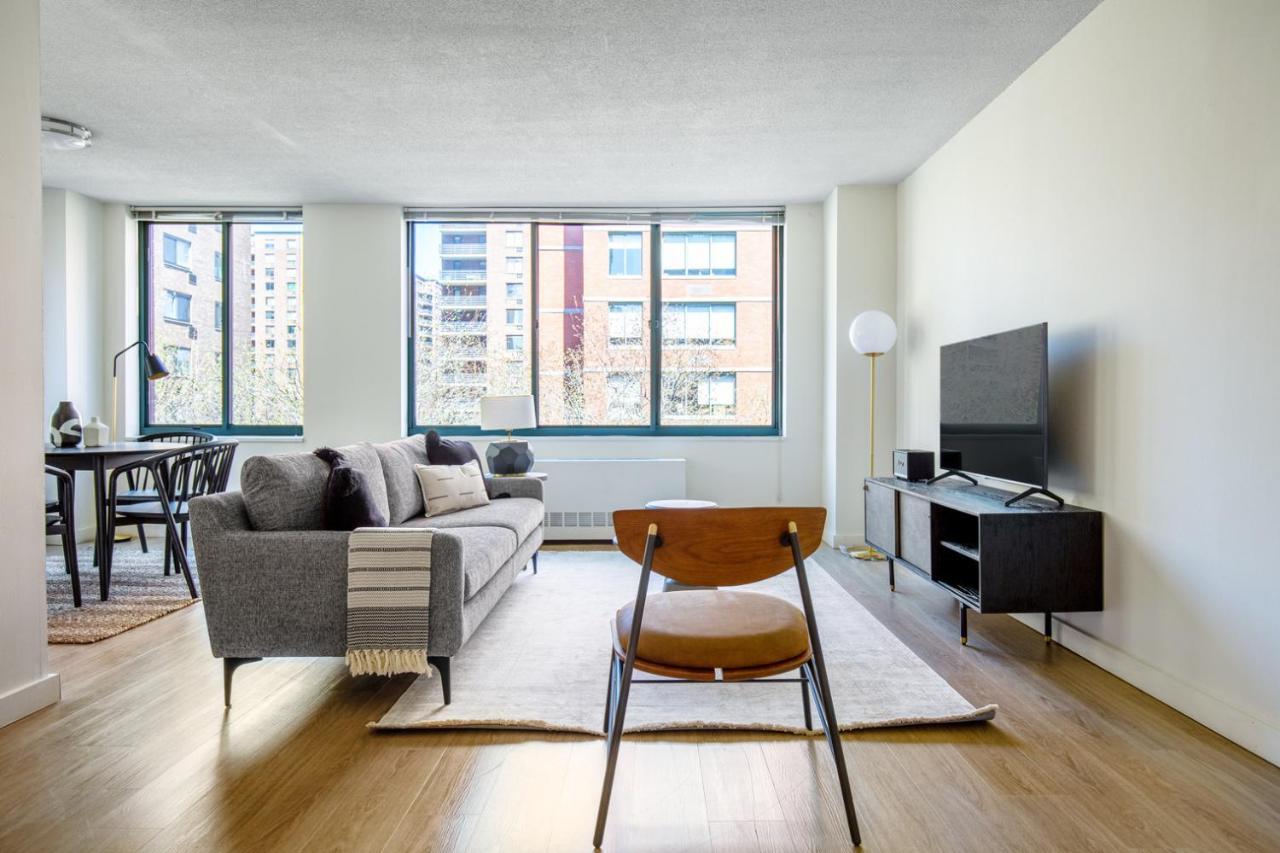 Apartment Uws 2br W Gym Dm Elev Nr Park Trains Nyc-577 *