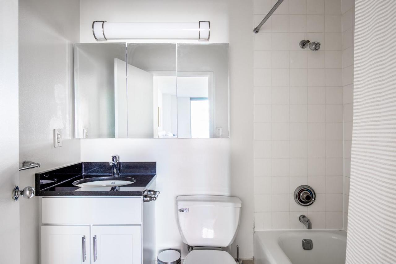 Apartment Uws 2br W Gym Dm Elev Nr Park Trains Nyc-577
