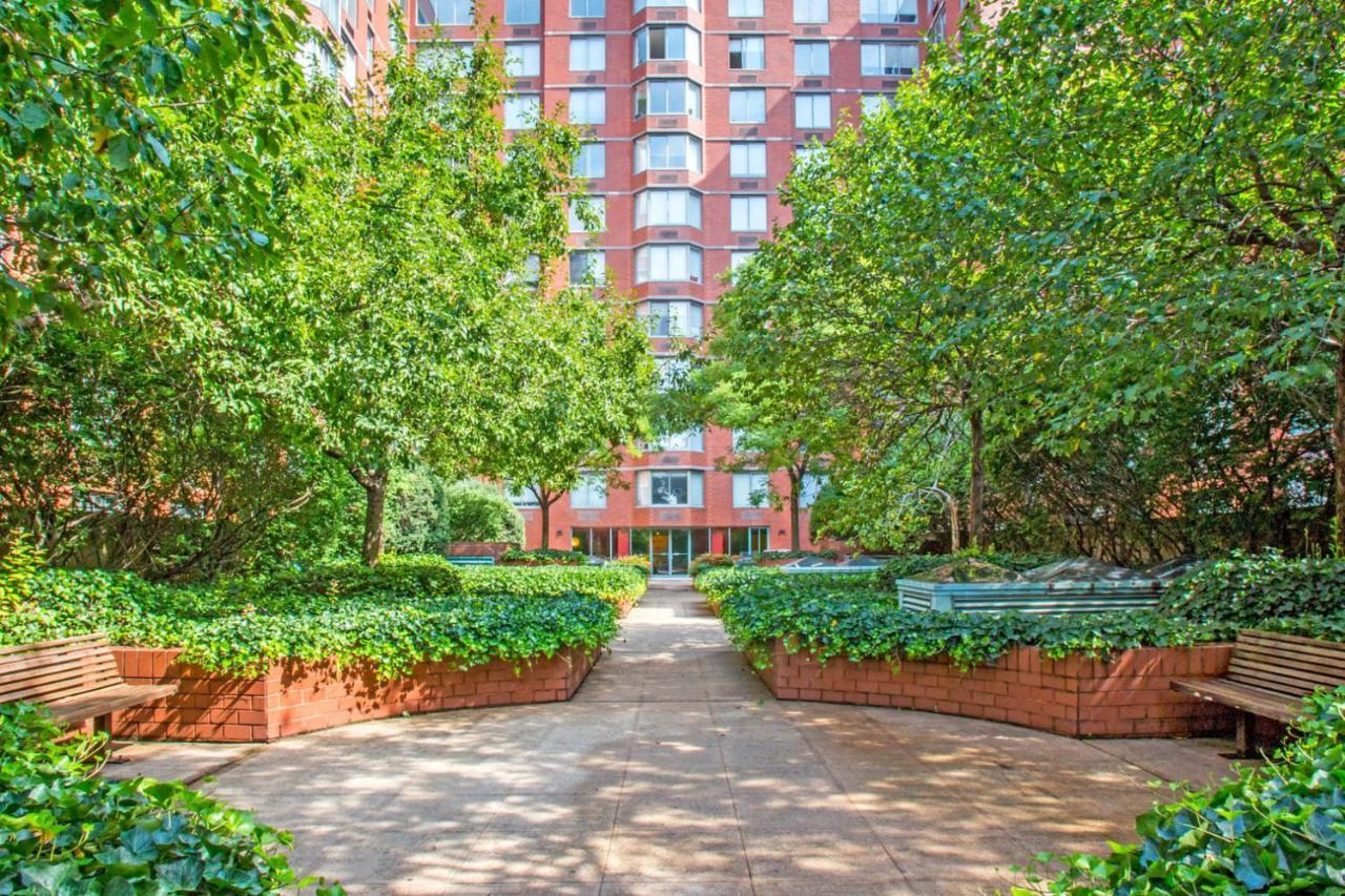 Apartment Uws 2br W Gym Dm Elev Nr Park Trains Nyc-577