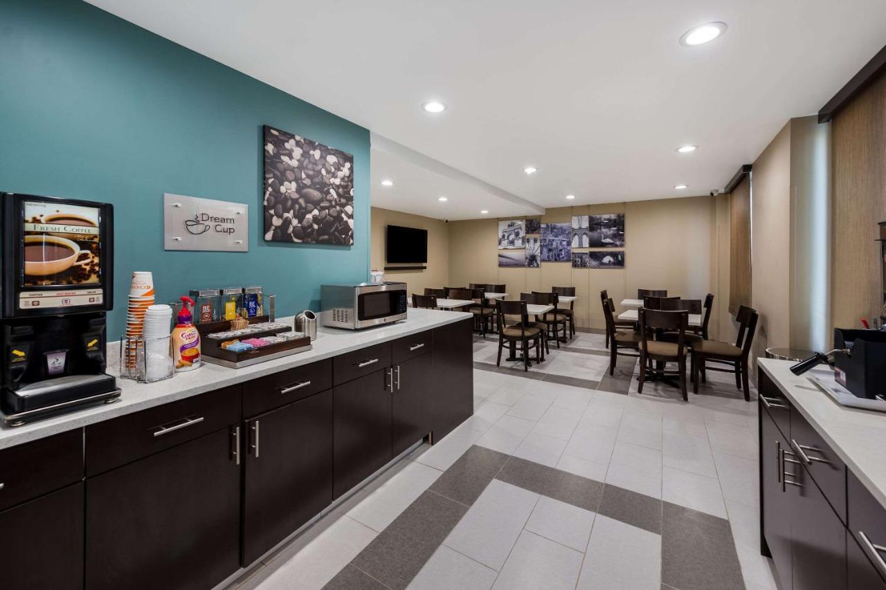 Inn Sleep Brooklyn - Sheepshead Bay