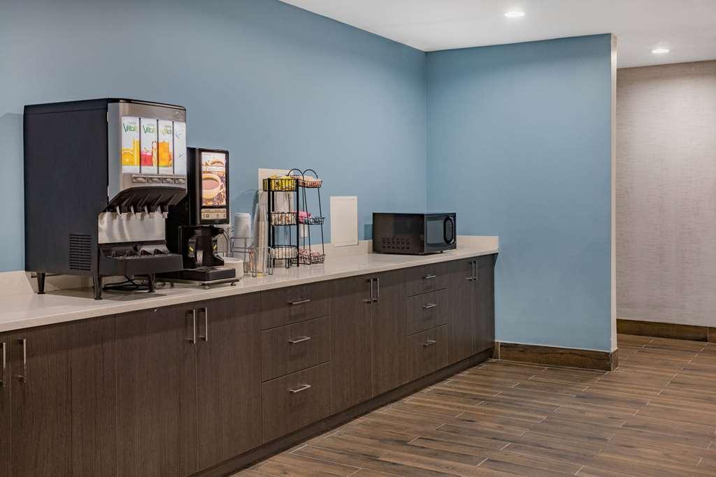 Days By Wyndham Bronx Nyc Hotel 3*