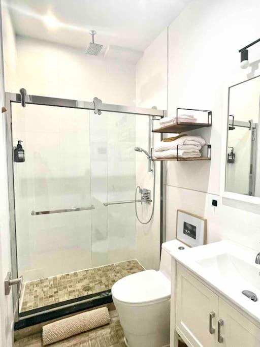 Apartment Minimalist Brooklyn Gem To Yourself New York