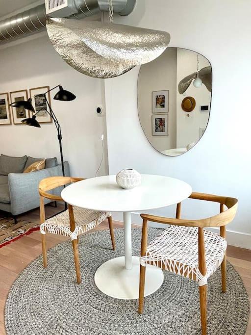 Apartment Minimalist Brooklyn Gem To Yourself *