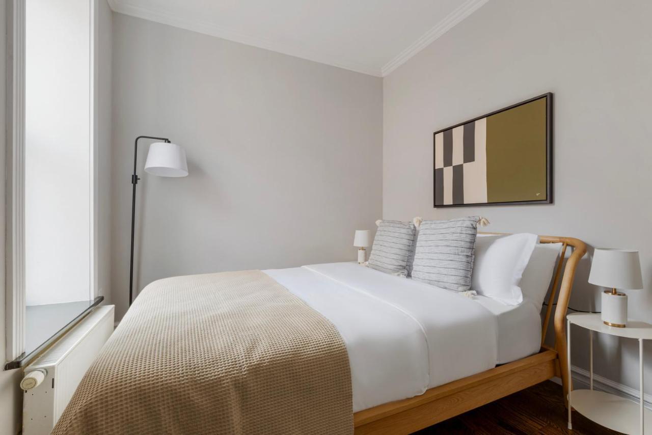 East Village 2br W Wd Nr Groceries Shops Nyc-1235 Apartment