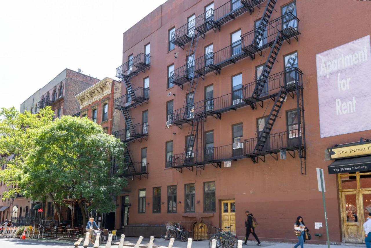 East Village 2br W Wd Nr Groceries Shops Nyc-1235