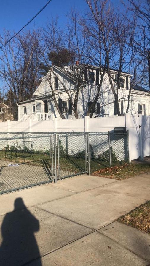 Cozzy With Private Entrance And Drive Way * New York
