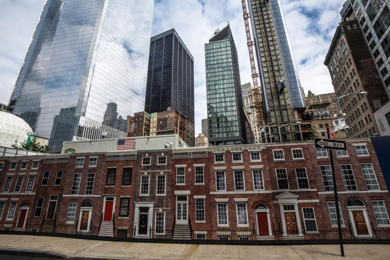 Fidi W Gym Doorman Nr Freedom Tower Nyc-1094 *