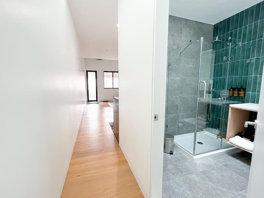 New Ample And Cozy One Bedroom In Brooklyn At Rem-casa New York