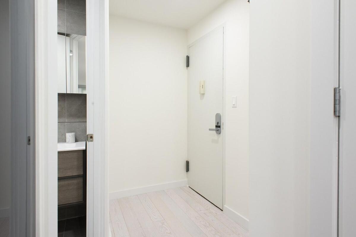 75-1b New Prime Upper East W D Elevator * New York
