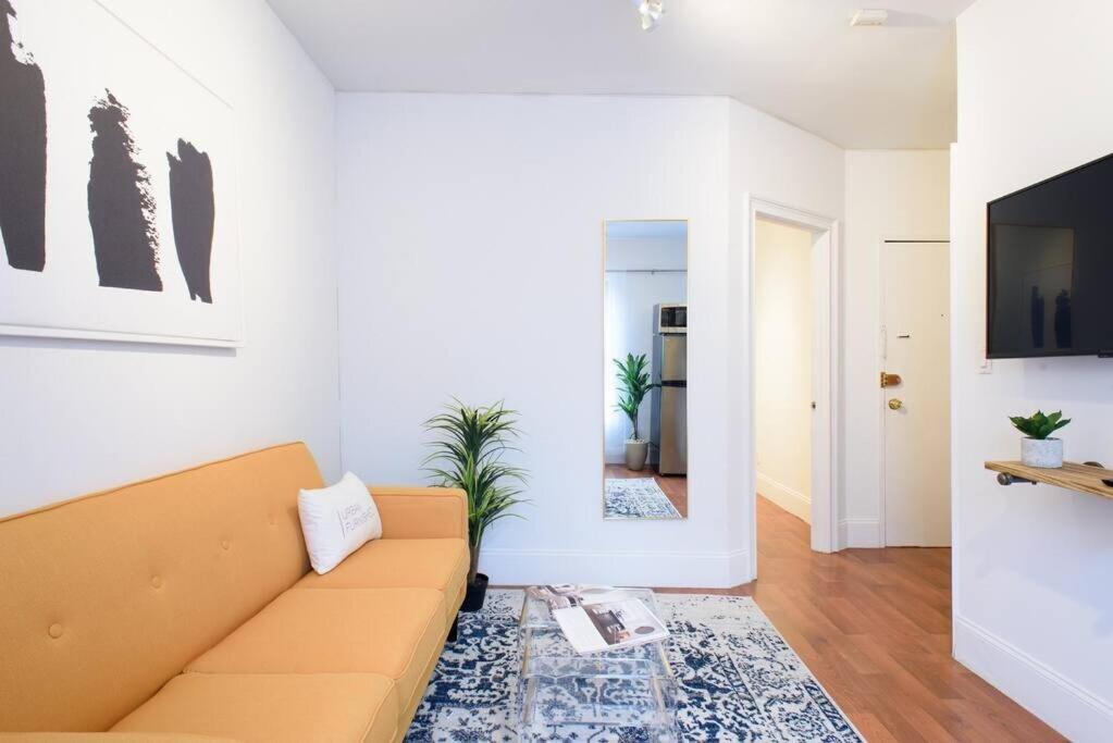 Apartment 69-5d Modern Lower East East 1br Brand New