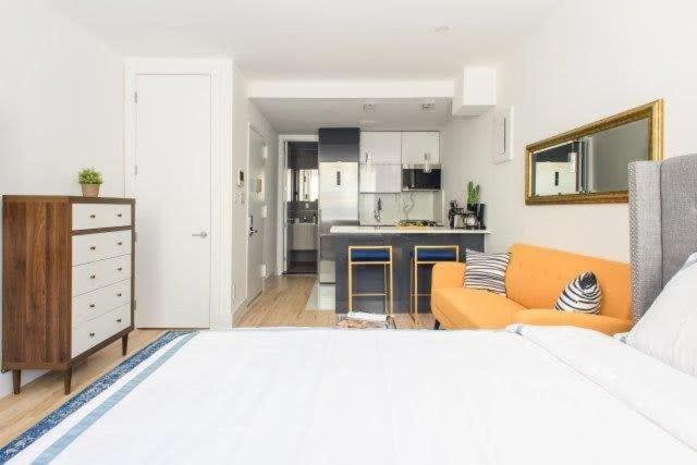 1597-3 Upper East Side W&d In Unit New York