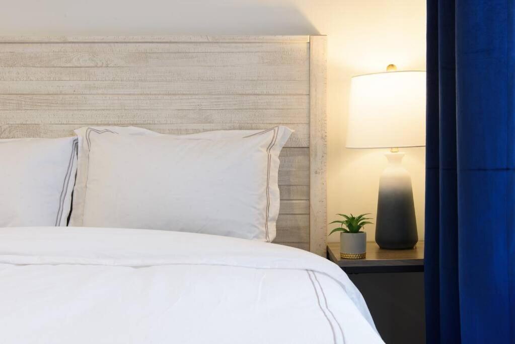 Apartment 240-11 New Prime Upper East W&d *