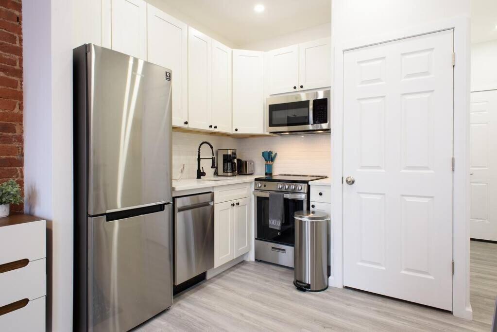 240-11 New Prime Upper East W&d Apartment