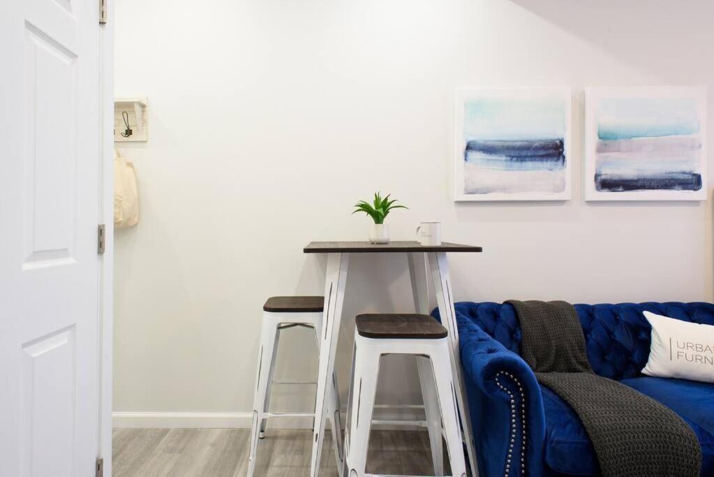 Apartment 240-11 New Prime Upper East W&d *