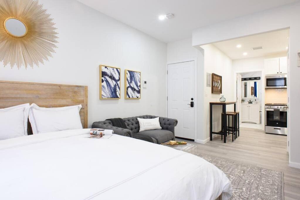 Apartment 240-12 Brand New Prime Location W&d New York