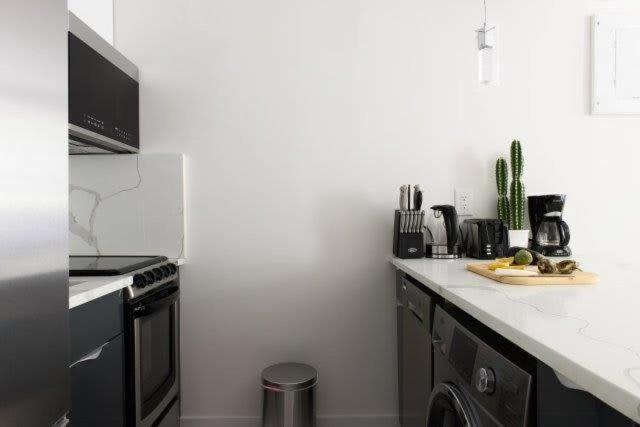 1597-3 Upper East Side W&d In Unit New York