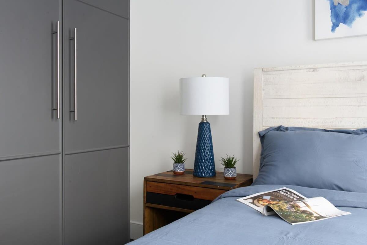 Apartment 39-1 Renovated 3br Prime Midtown West