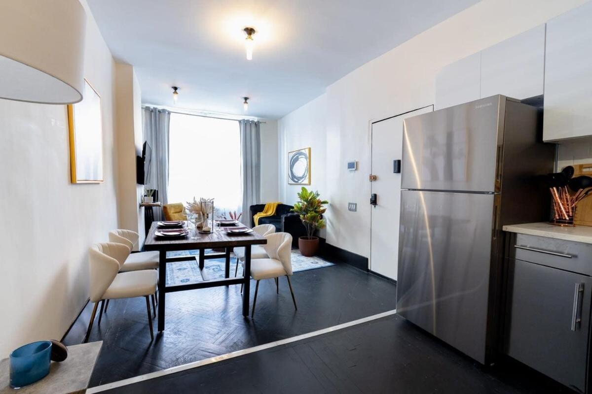 E10-1 Designer East Village Townhouse 1br Apartment New York