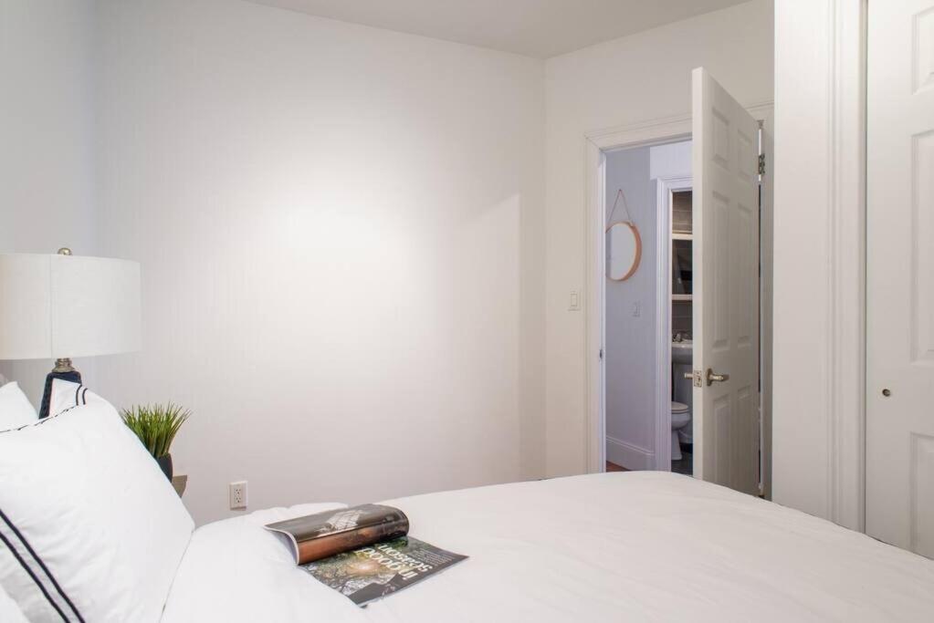 Apartment 69-5d Modern Lower East East 1br Brand New