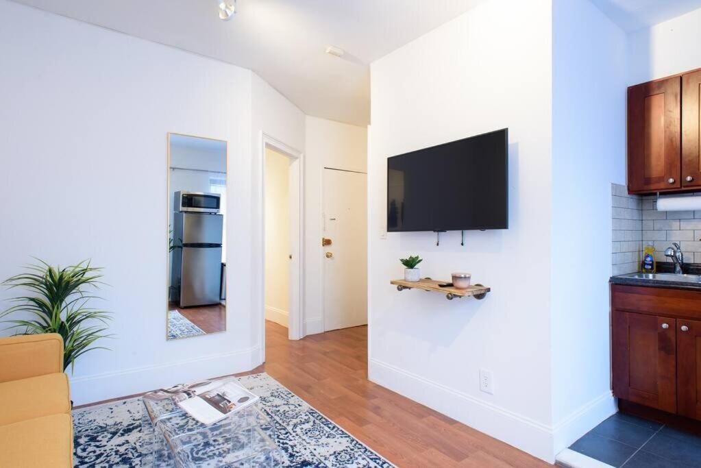 69-5d Modern Lower East East 1br Brand New Apartment New York