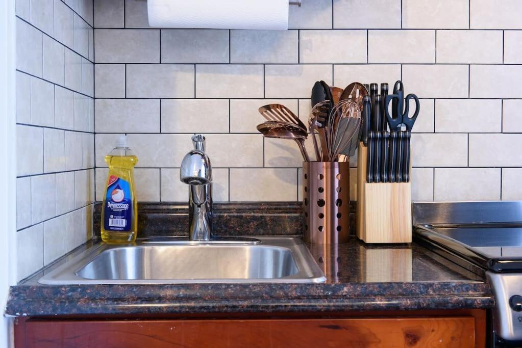 69-5d Modern Lower East East 1br Brand New * New York