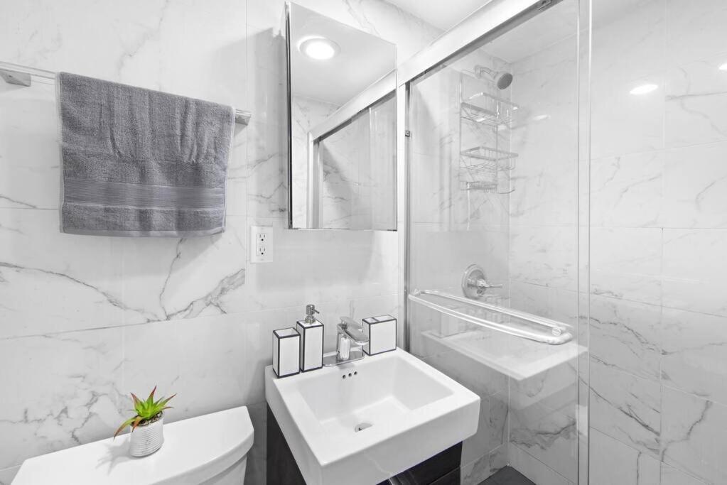 69-4b Modern Lower East Side 1br Prime Location New York