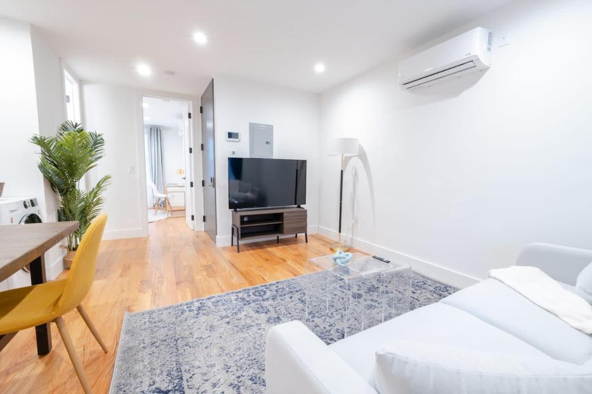 323-1 Specious 2br Williamsburg * New York
