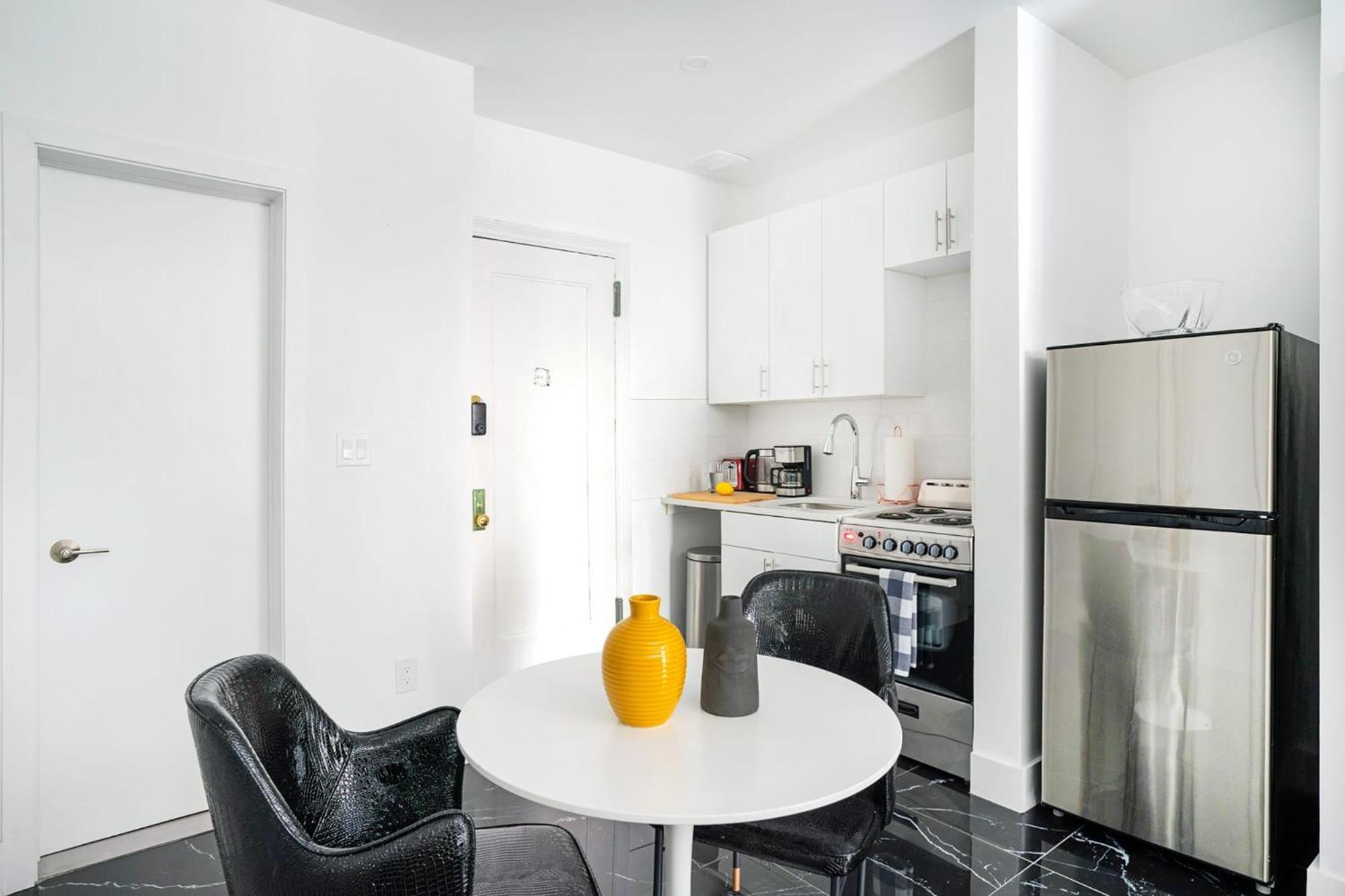 444-4f Newly Renovated 1br In Midtown West Apartment *