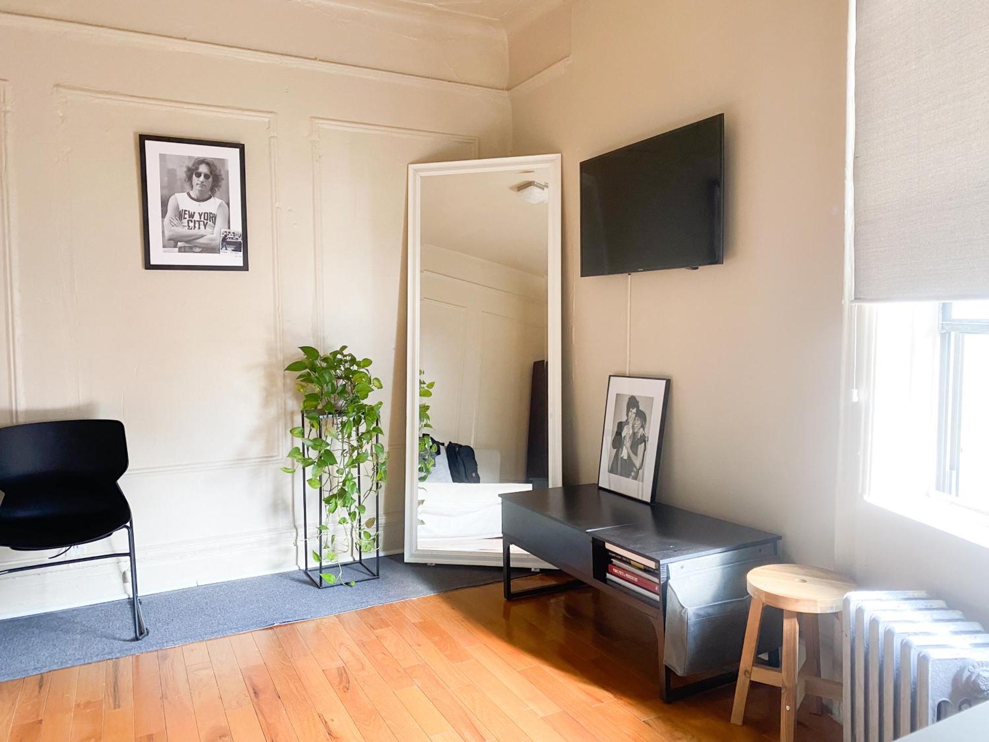 2 Bedrooms Entire Beautiful In Williamsburg! New York