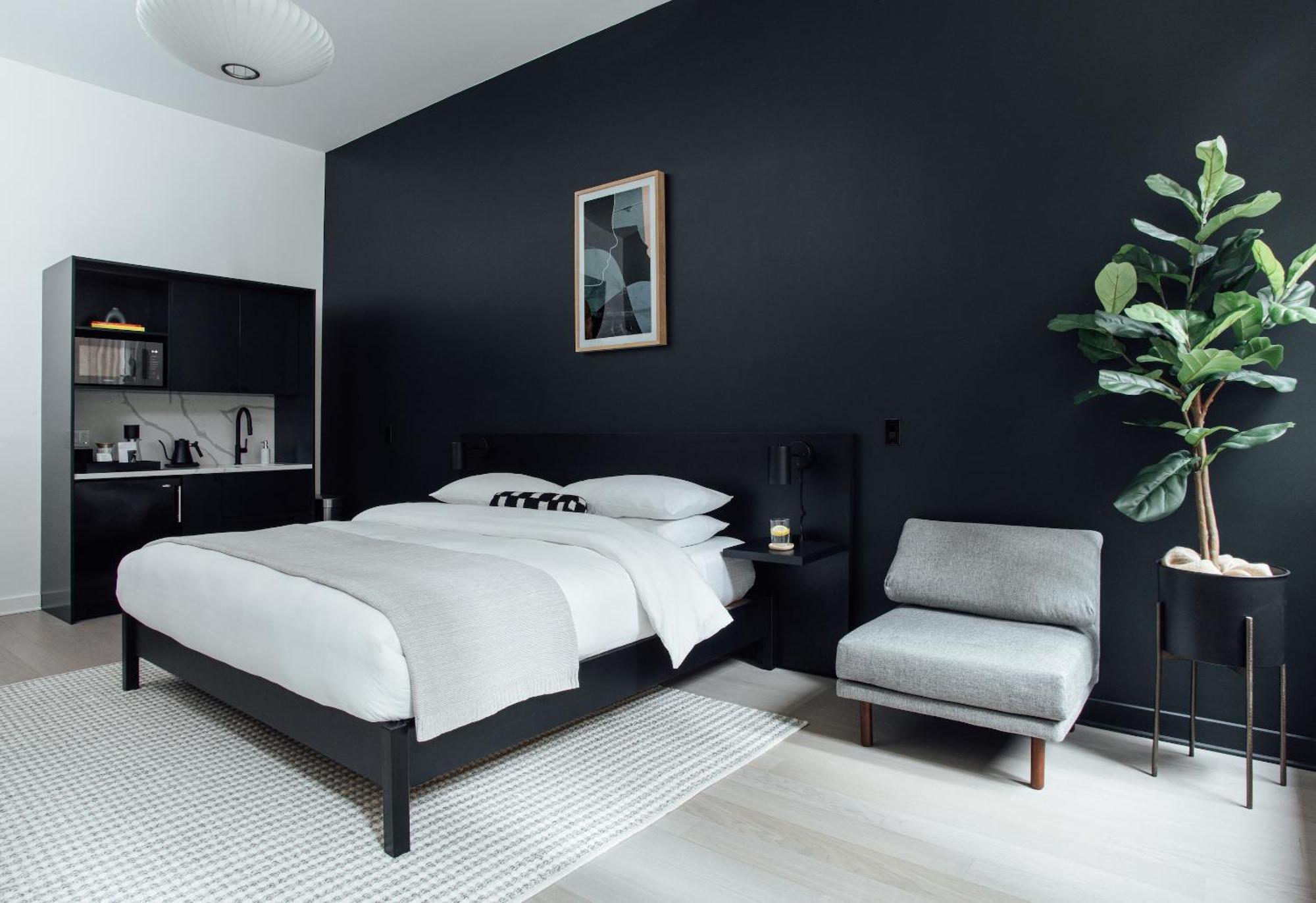 Mint House At 70 Pine 4*